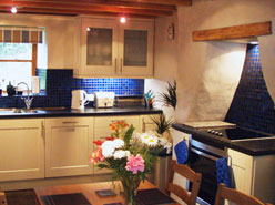 Honeysuckle Cottage - kitchen